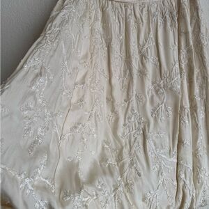 Dana Buchman Vintage Silk Embroidered Skirt – Size 10